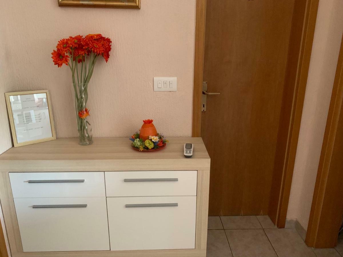 Apartman Petra 1 วีร์ ภายนอก รูปภาพ